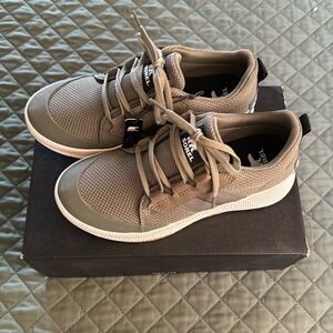 Sorel Out and About III Low Sneaker Waterproof